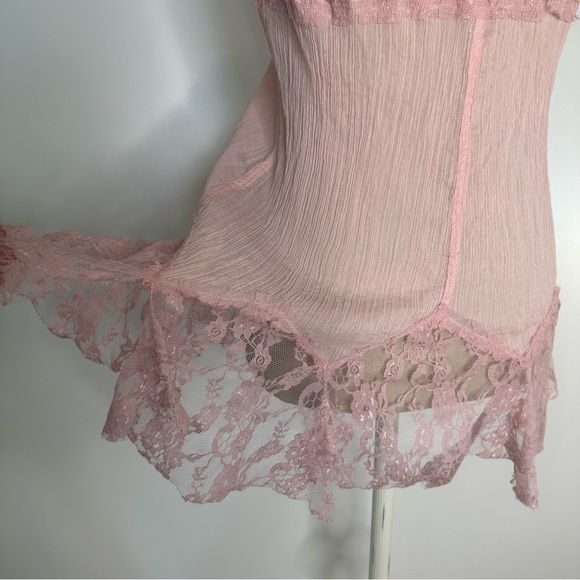 Forever21 pink sheer lace top L - Picture 5 of 16